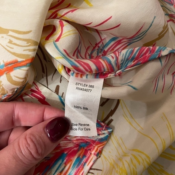 NWT Cabi Sleeveless Silk Blouse Size M - Picture 3 of 6